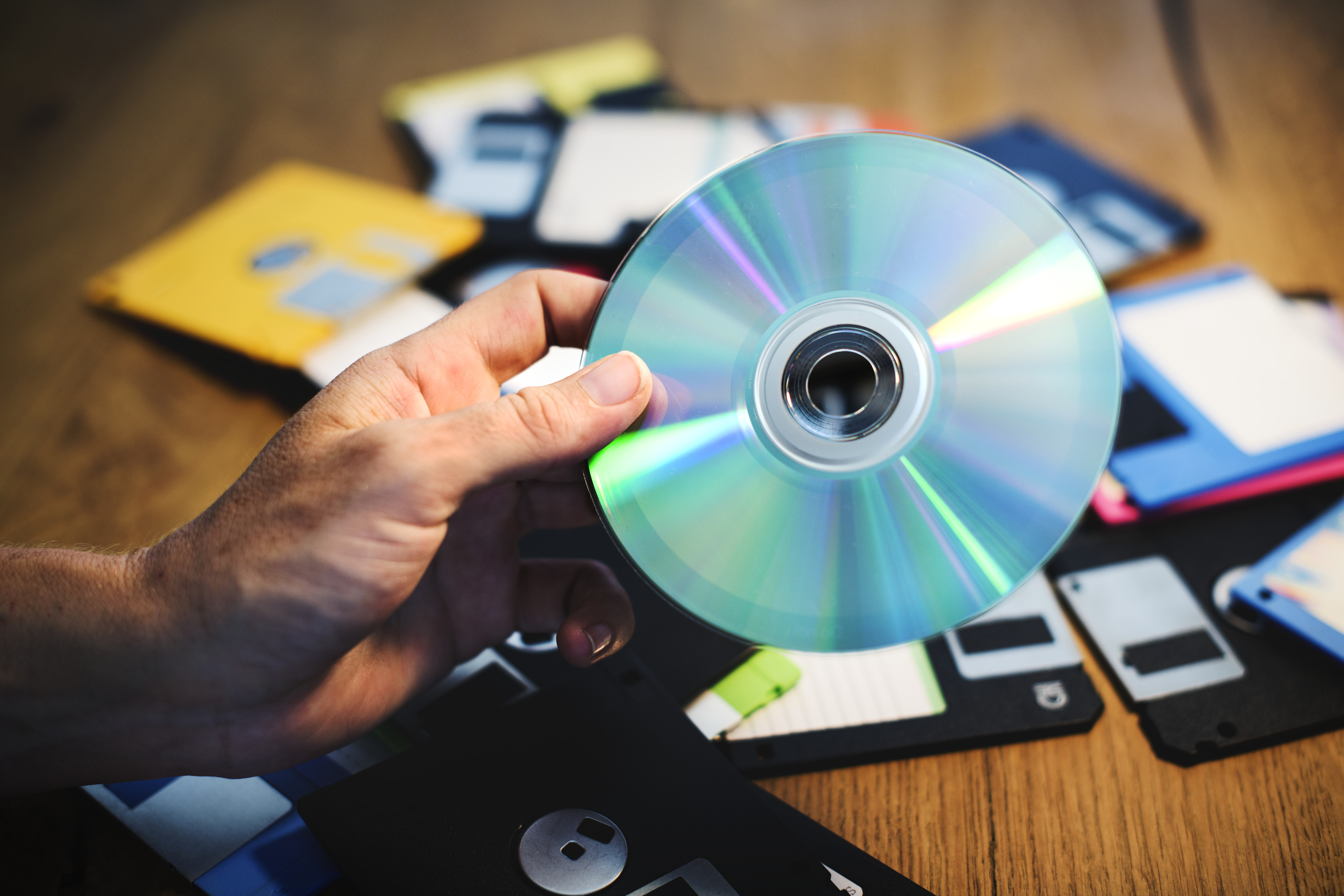 Understanding the Difference Between DVD and CD